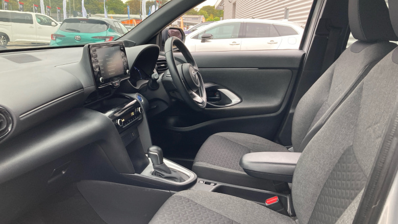 Toyota Yaris Cross 1.5 Hybrid Design 5dr CVT Hybrid Estate